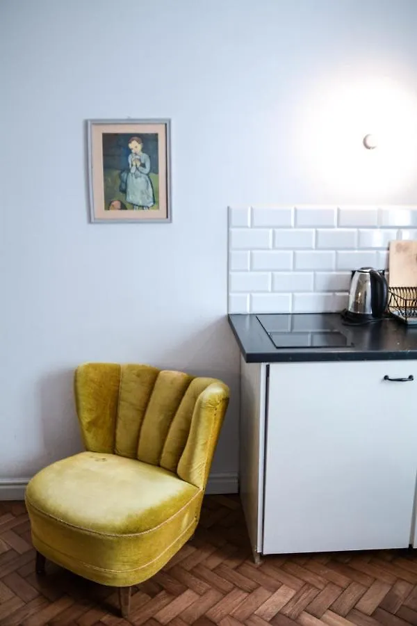 Lion Apartments - Gold Krakow Homestay